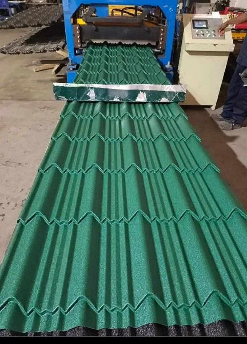 Bricktile mabati matte G28 (@ksh 650/- per meter) 2m - ksh 1,300/- 2.5m - ksh 1,625/- 3m - ksh1,950 /-