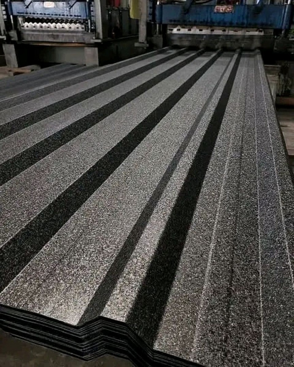 BOX PROFILE MABATI GLOSSY MATTE G28 (@ksh 520/- per meter) ◾2m - ksh 1,040/- ◾2.5m - ksh 1,300/- ◾3m - ksh  1,650/-