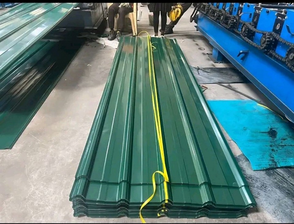 BOX PROFILE MABATI GLOSSY MATTE G28 (@ksh 520/- per meter) ◾2m - ksh 1,040/- ◾2.5m - ksh 1,300/- ◾3m - ksh 1,650